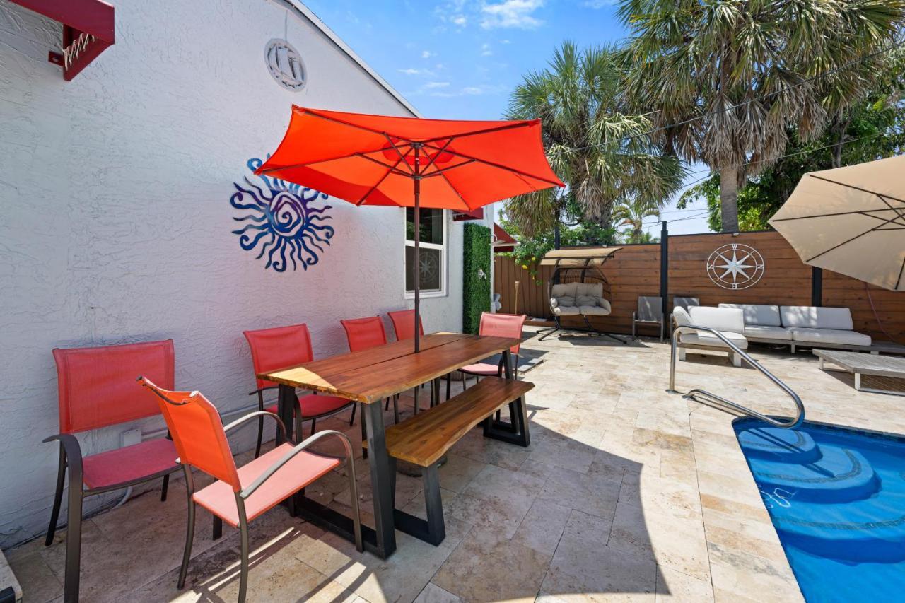 Palms Retreat! Giant Heated Pool-Hottub-Firepit-5Min2Beach-Pets-Ev Chgr Форт-Лодердейл Екстер'єр фото