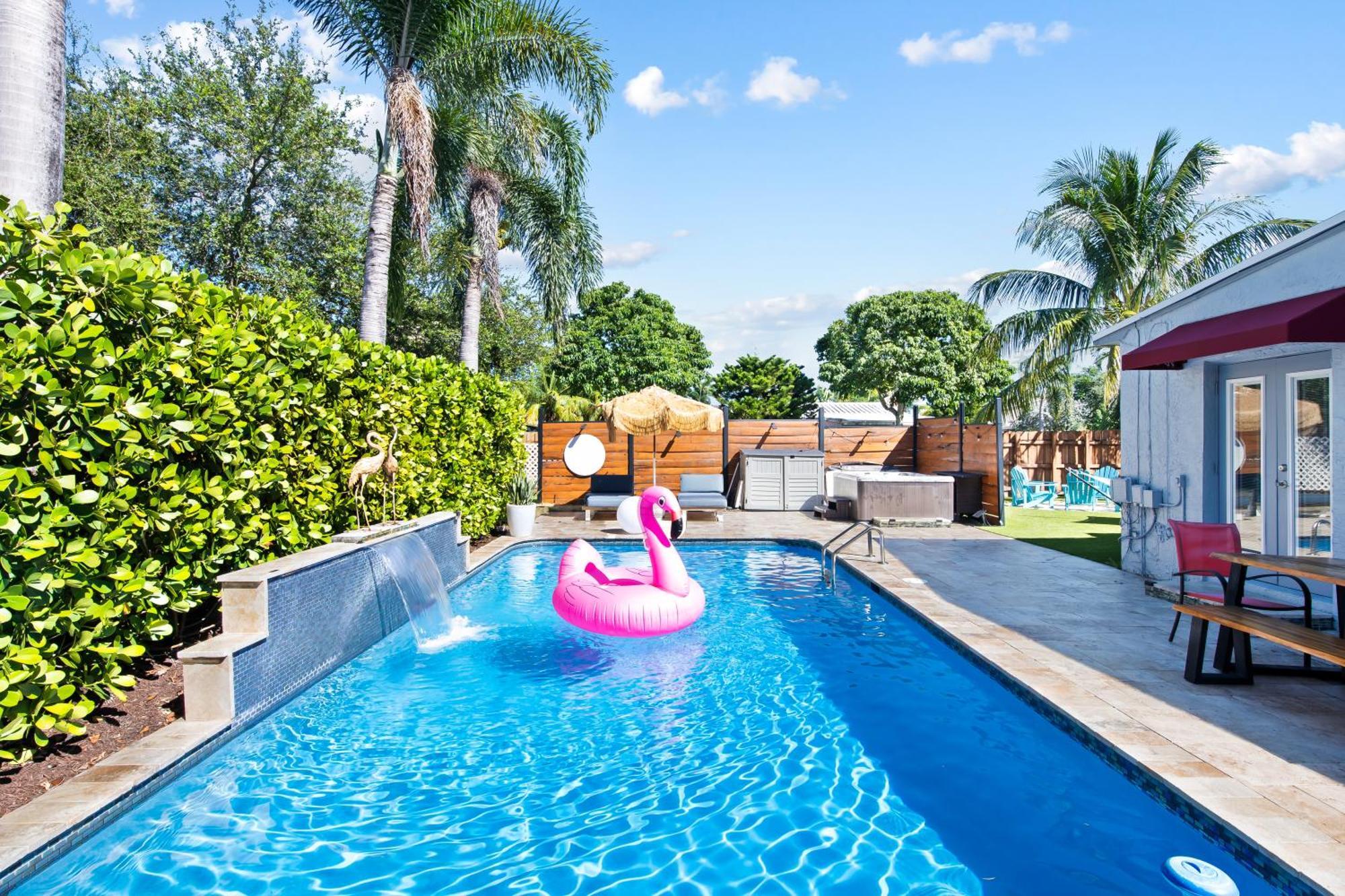 Palms Retreat! Giant Heated Pool-Hottub-Firepit-5Min2Beach-Pets-Ev Chgr Форт-Лодердейл Екстер'єр фото