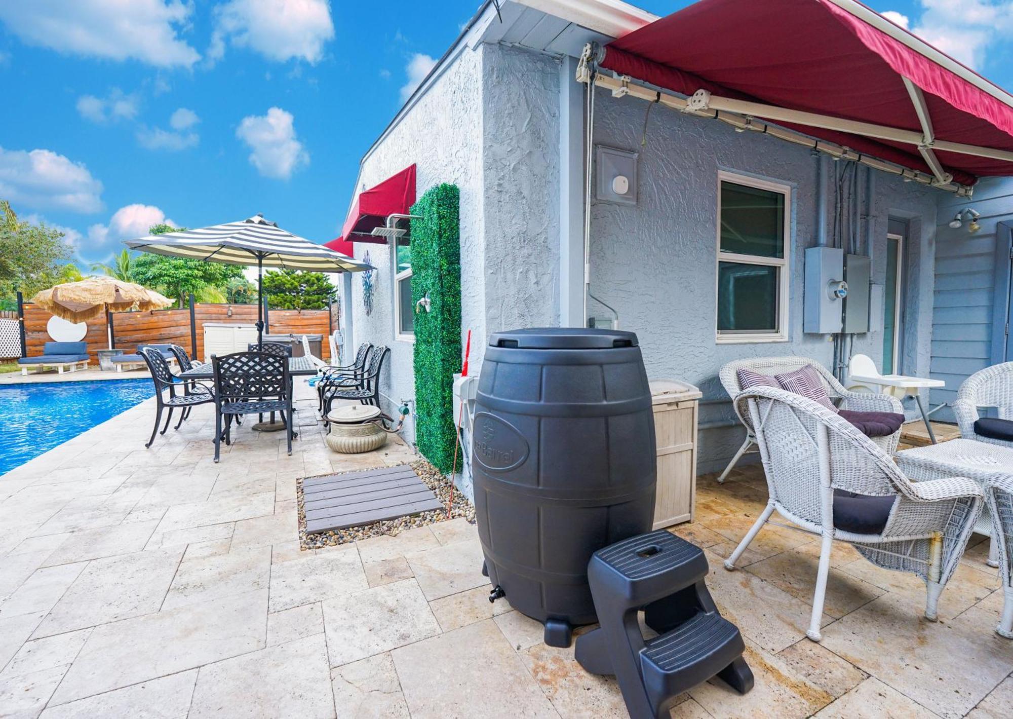 Palms Retreat! Giant Heated Pool-Hottub-Firepit-5Min2Beach-Pets-Ev Chgr Форт-Лодердейл Екстер'єр фото